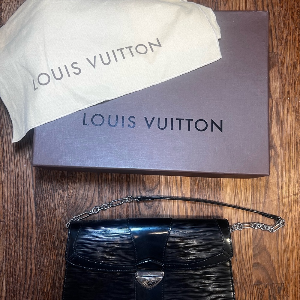 Louis Vuitton Black Patent Leather Shoulder Bag
